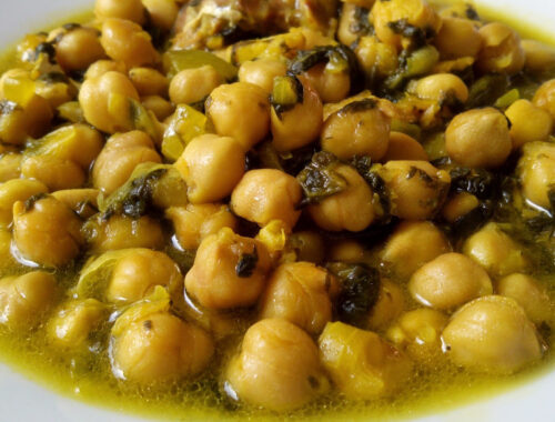 UN PLATO TRADICIONAL: POTAJE DE VIGILIA O DE CUARESMA